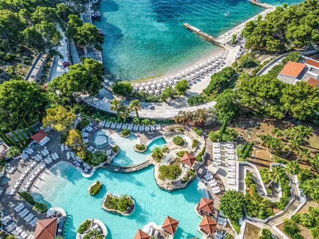 Amfora Hvar Grand Beach Resort EXTERIOR