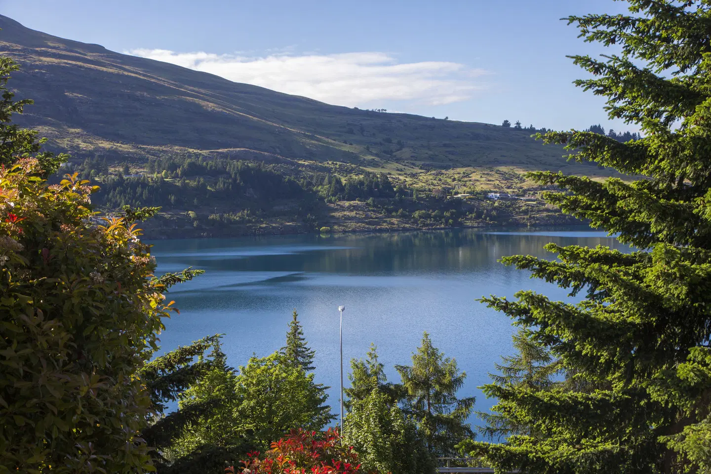 Holiday Inn Queenstown Frankton Road by IHG LANDSCAPE
