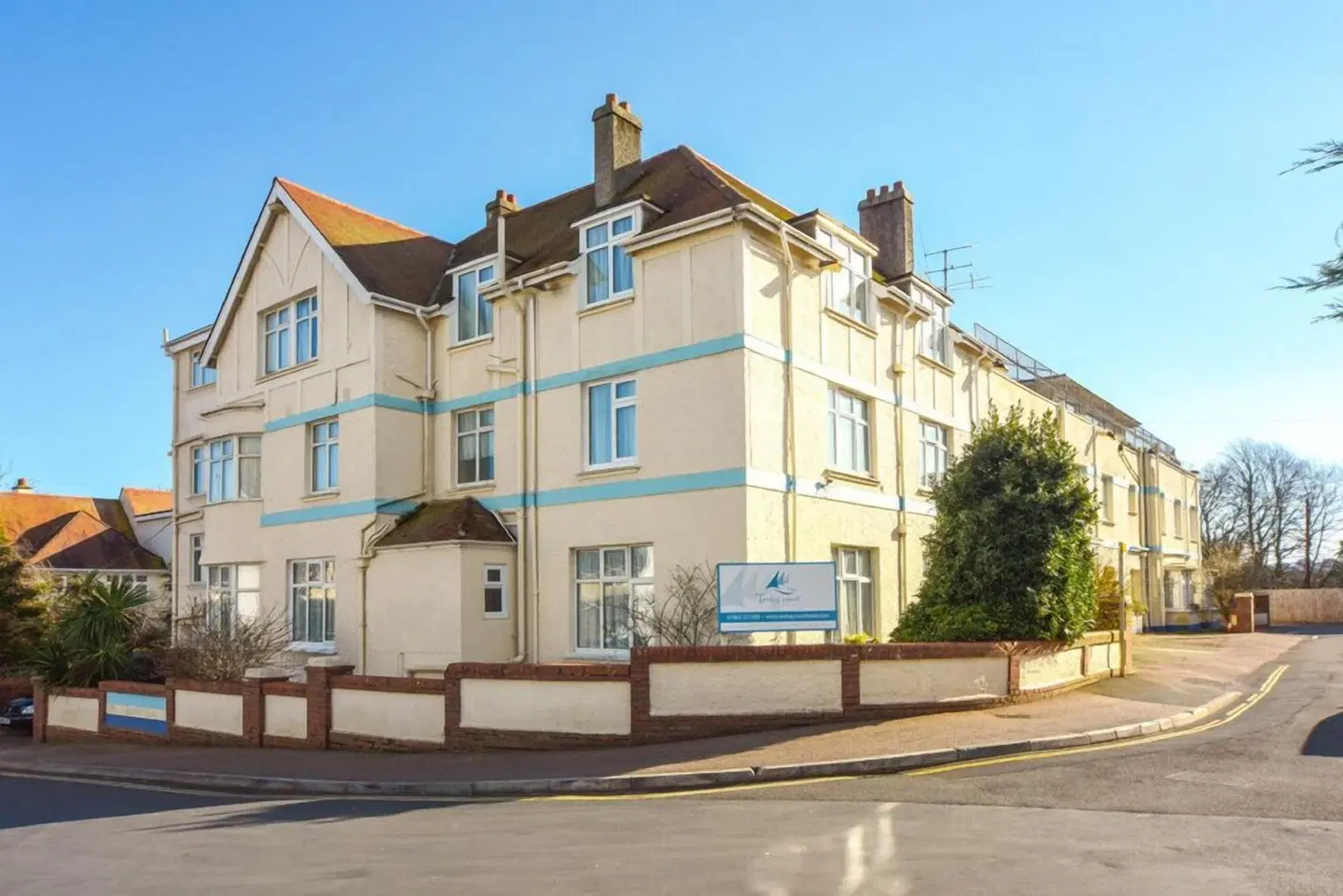 Torbay Court Hotel EXTERIOR