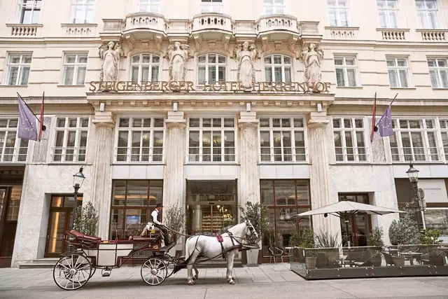 Steigenberger Hotel Herrenhof Wien EXTERIOR