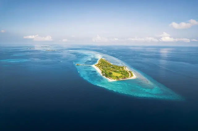 Kuredu Island Resort & Spa LANDSCAPE