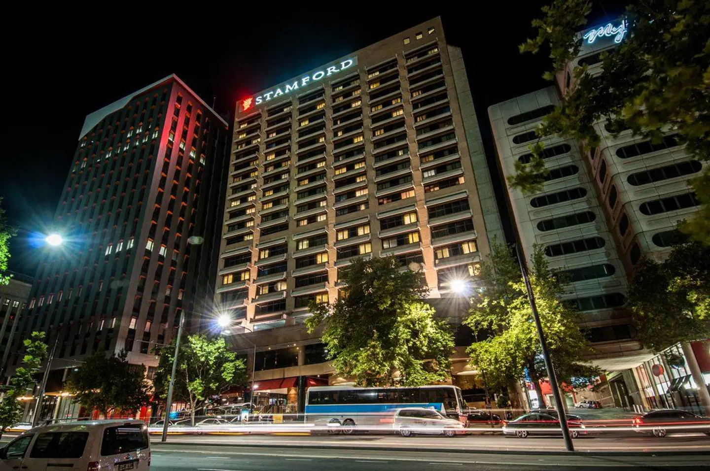 Stamford Plaza Adelaide EXTERIOR