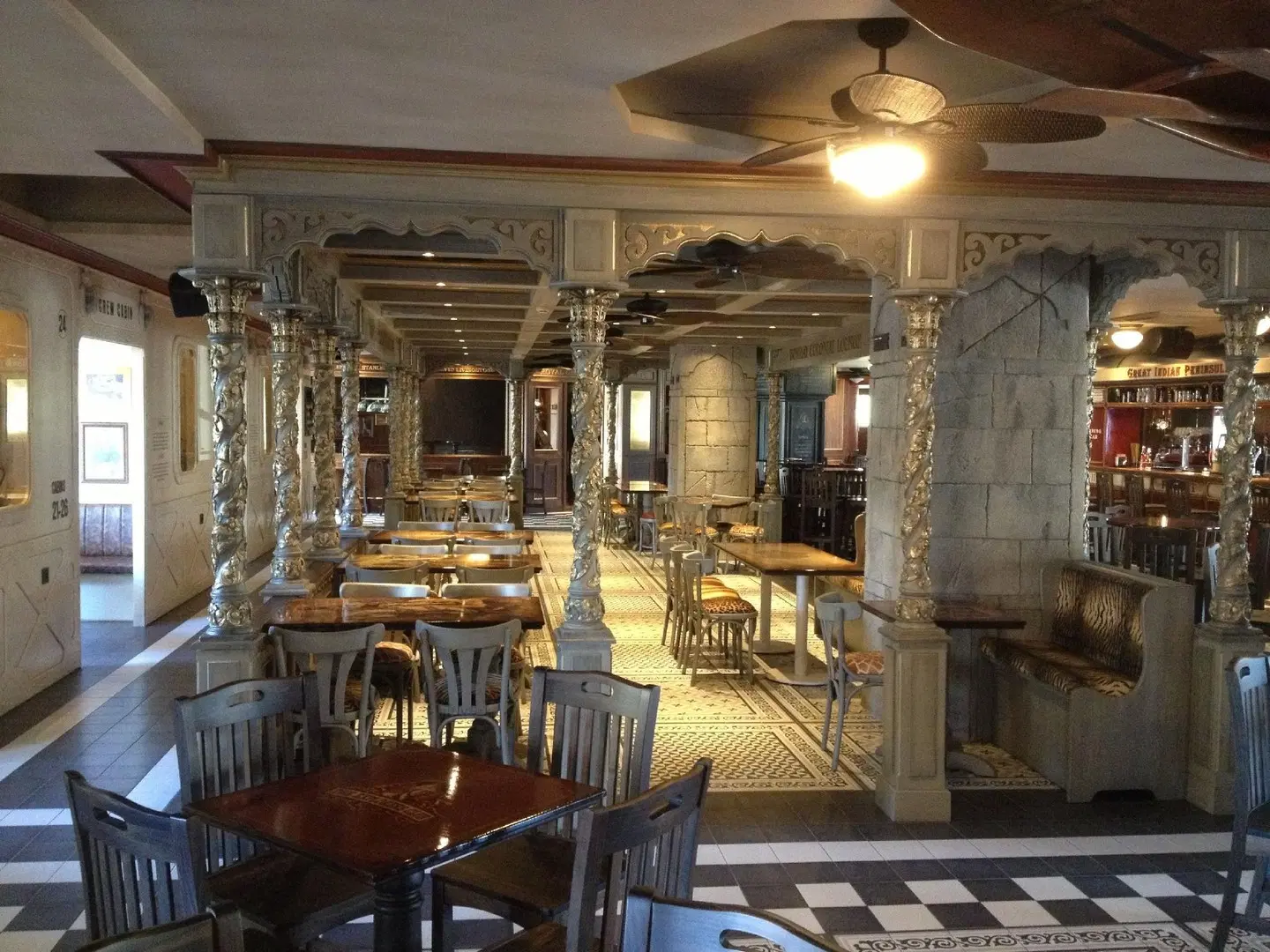 Ambassador Playa I Restaurant
