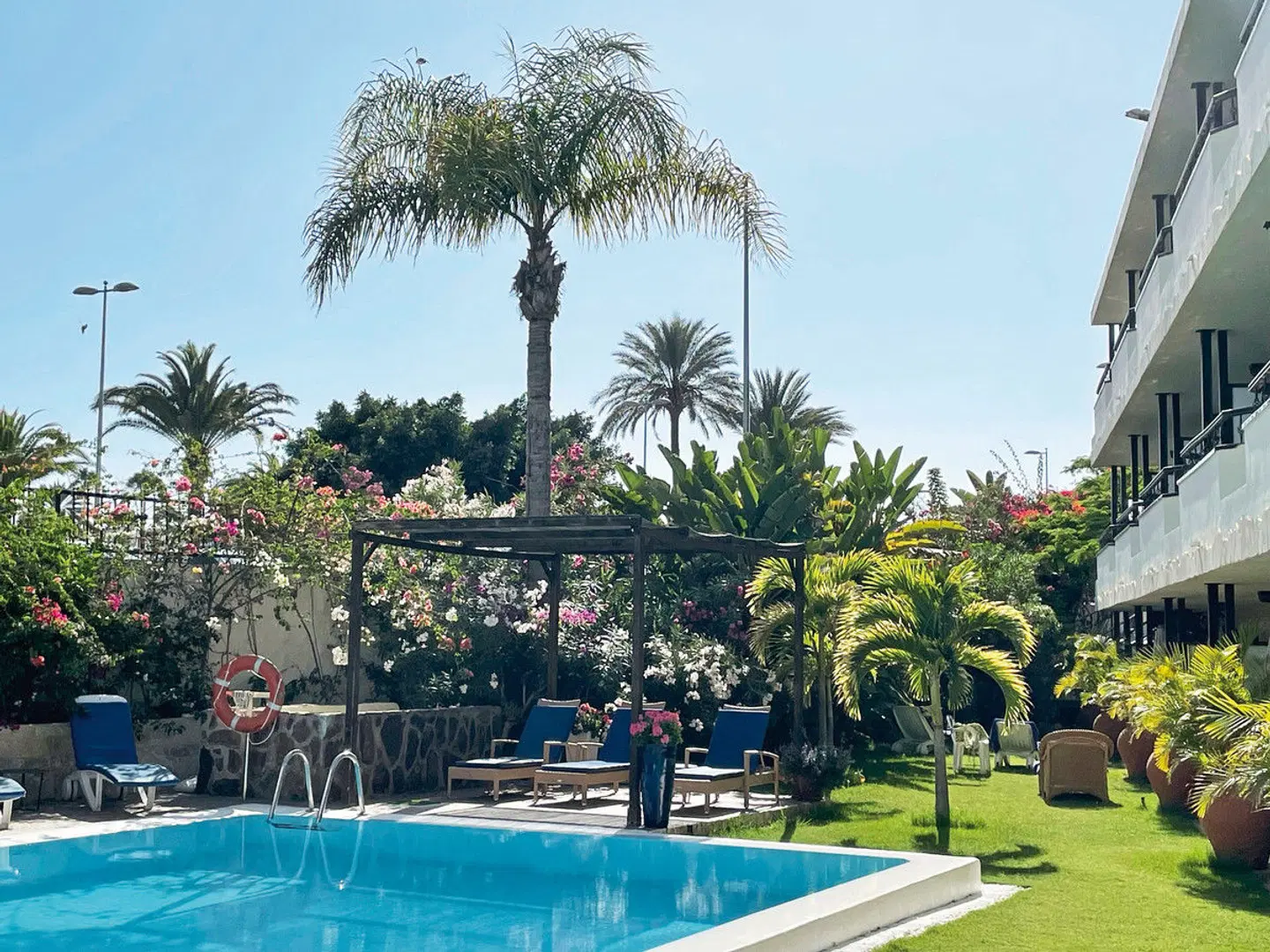 Nogal OUTDOOR_POOL