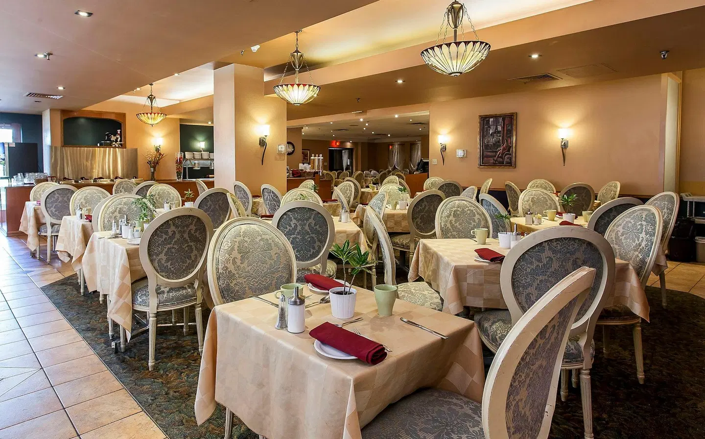 Le Nouvel Hotel & Spa Restaurant