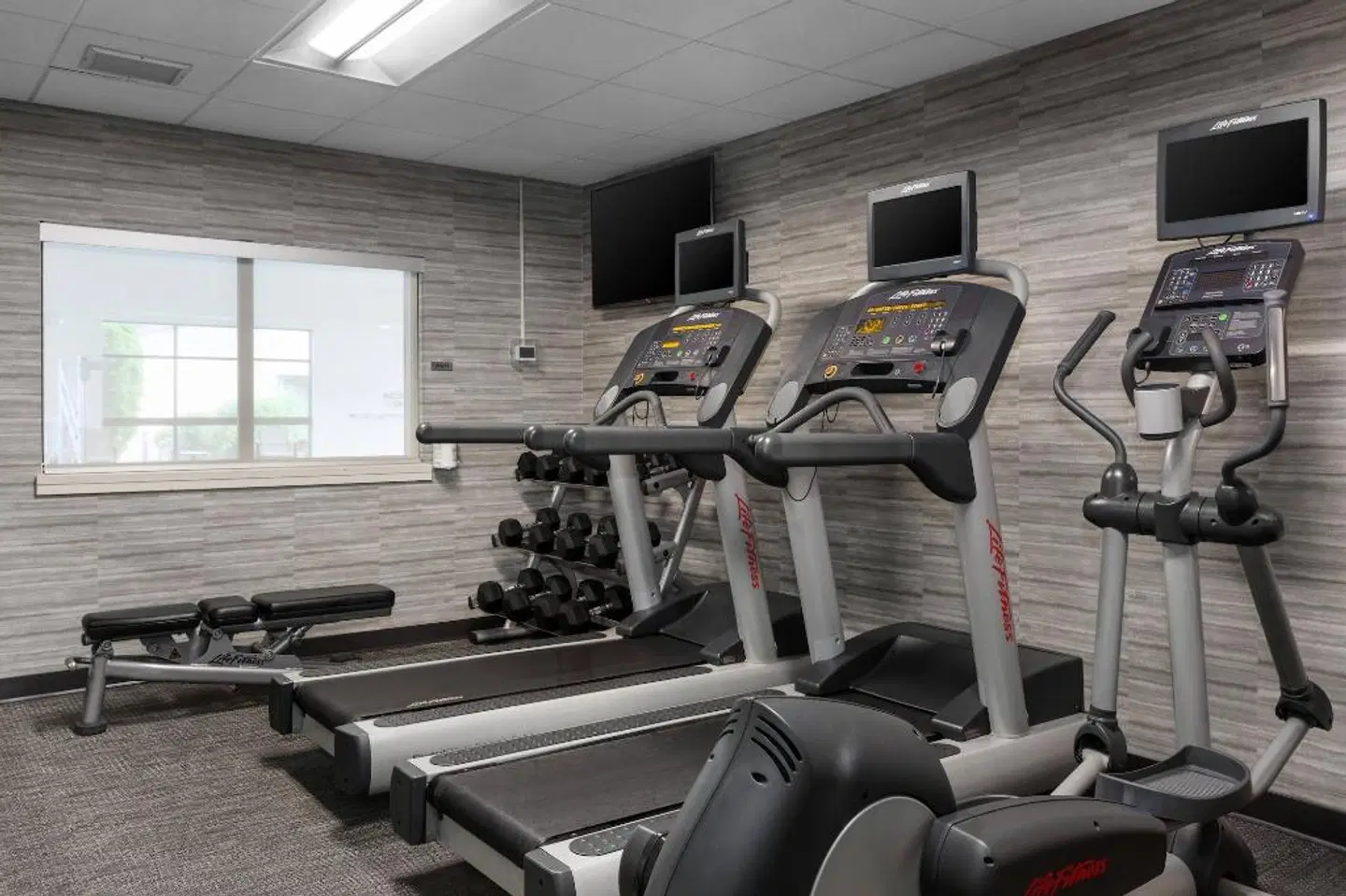 Courtyard by Marriott Fishkill SPORTS_AND_LEISURE