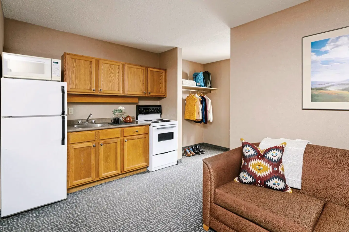 Lobstick Lodge ROOM_EXAMPLE