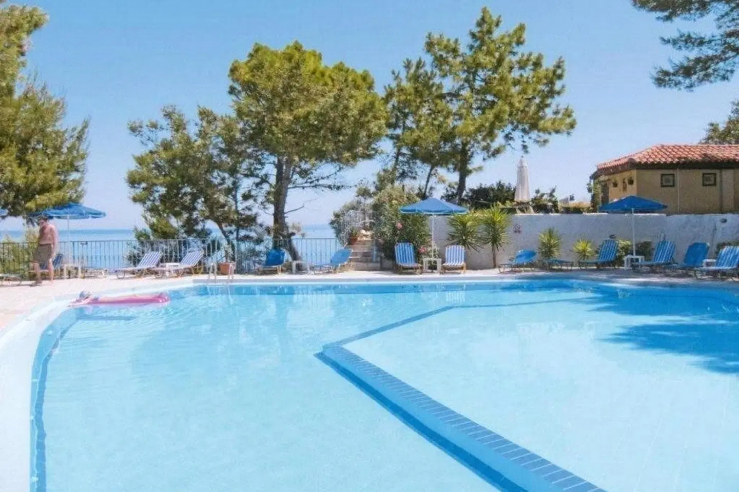 Yria Hotel OUTDOOR_POOL