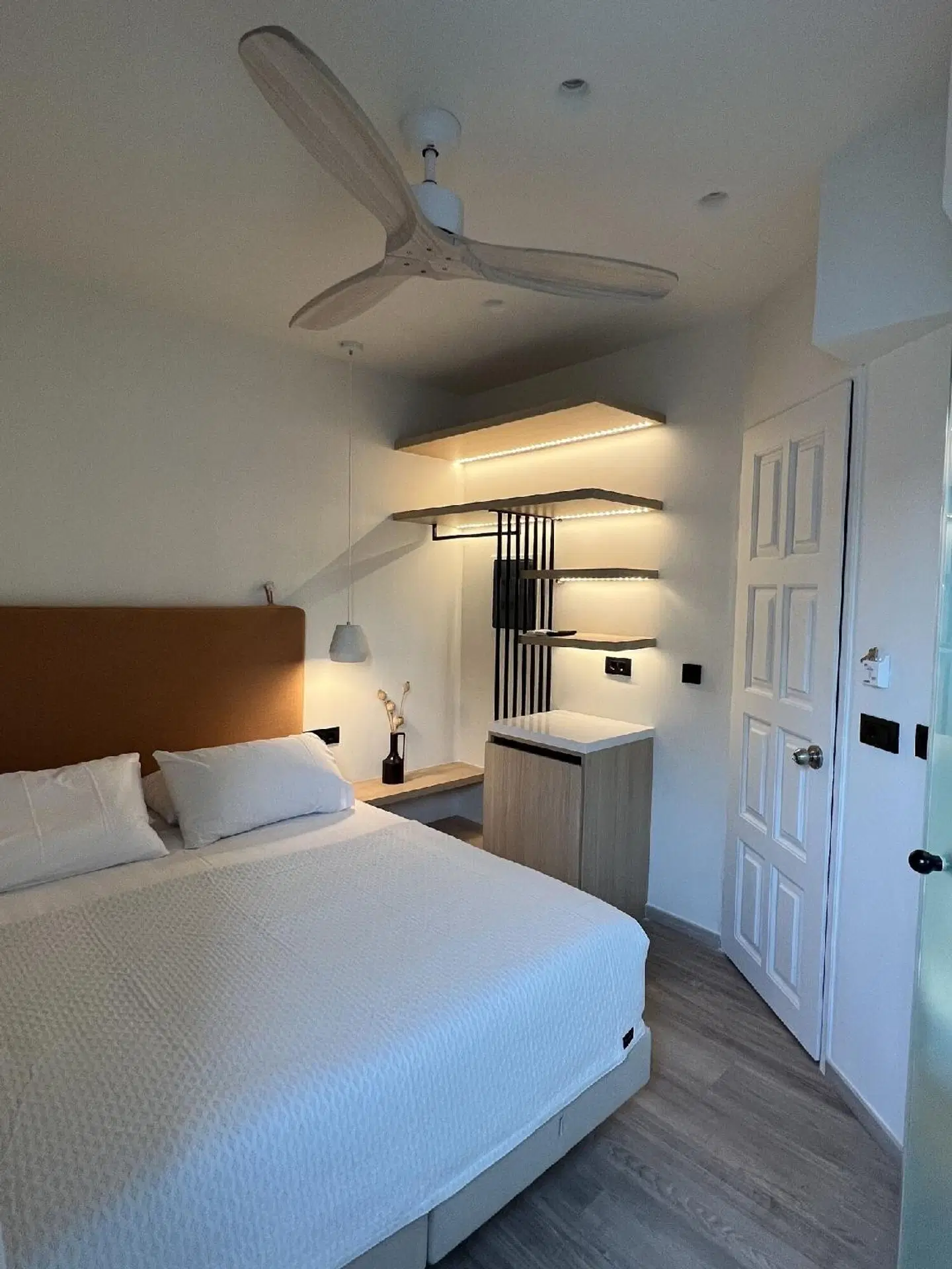 Yria Hotel ROOM_EXAMPLE