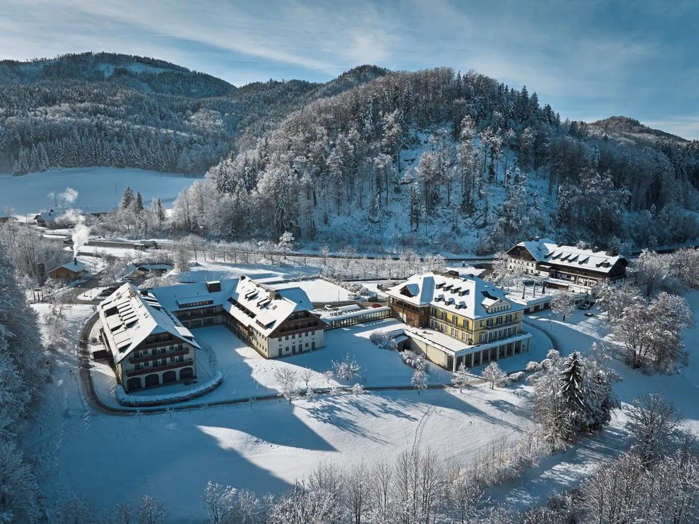 Arabella Jagdhof Resort am Fuschlsee, a Tribute Portfolio Hotel EXTERIOR