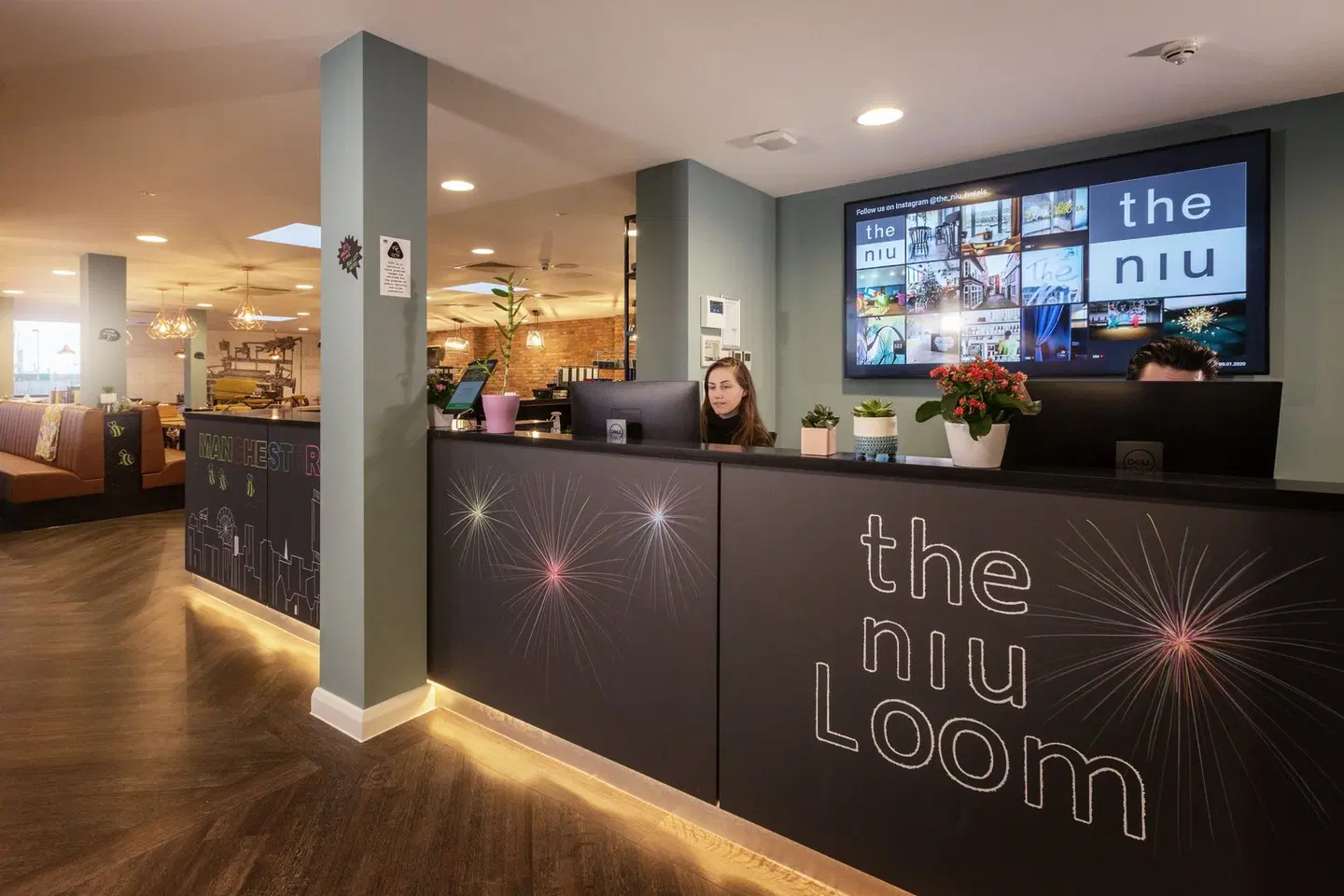 Holiday Inn - the niu, Loom Manchester North by IHG Bar