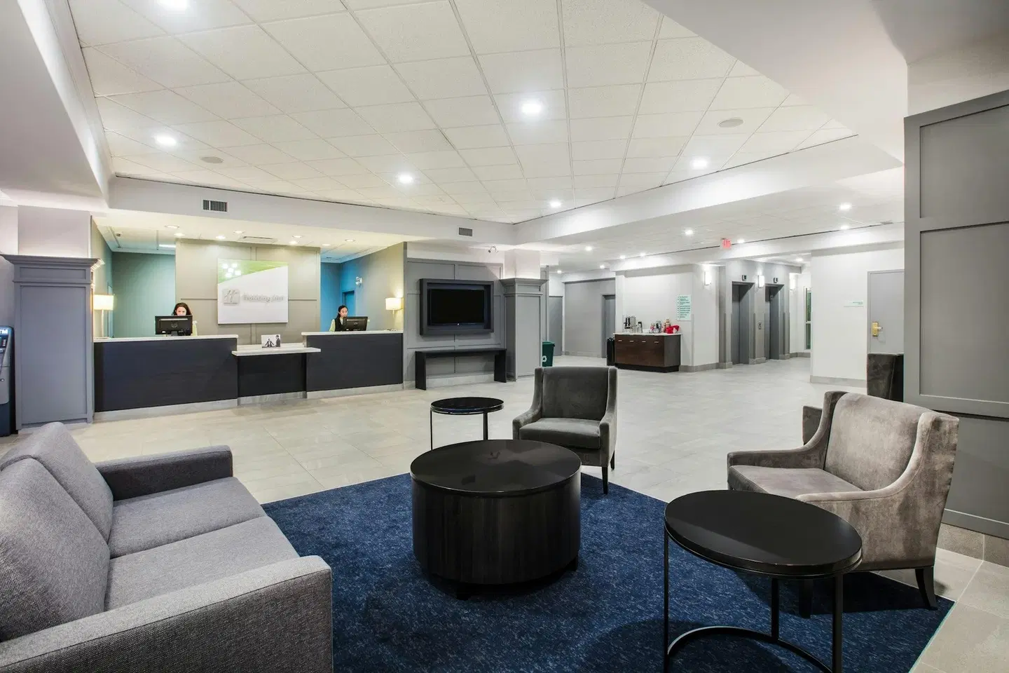 Holiday Inn & Suites Grande Prairie-Conference Ctr by IHG LOUNGE_LOBBY
