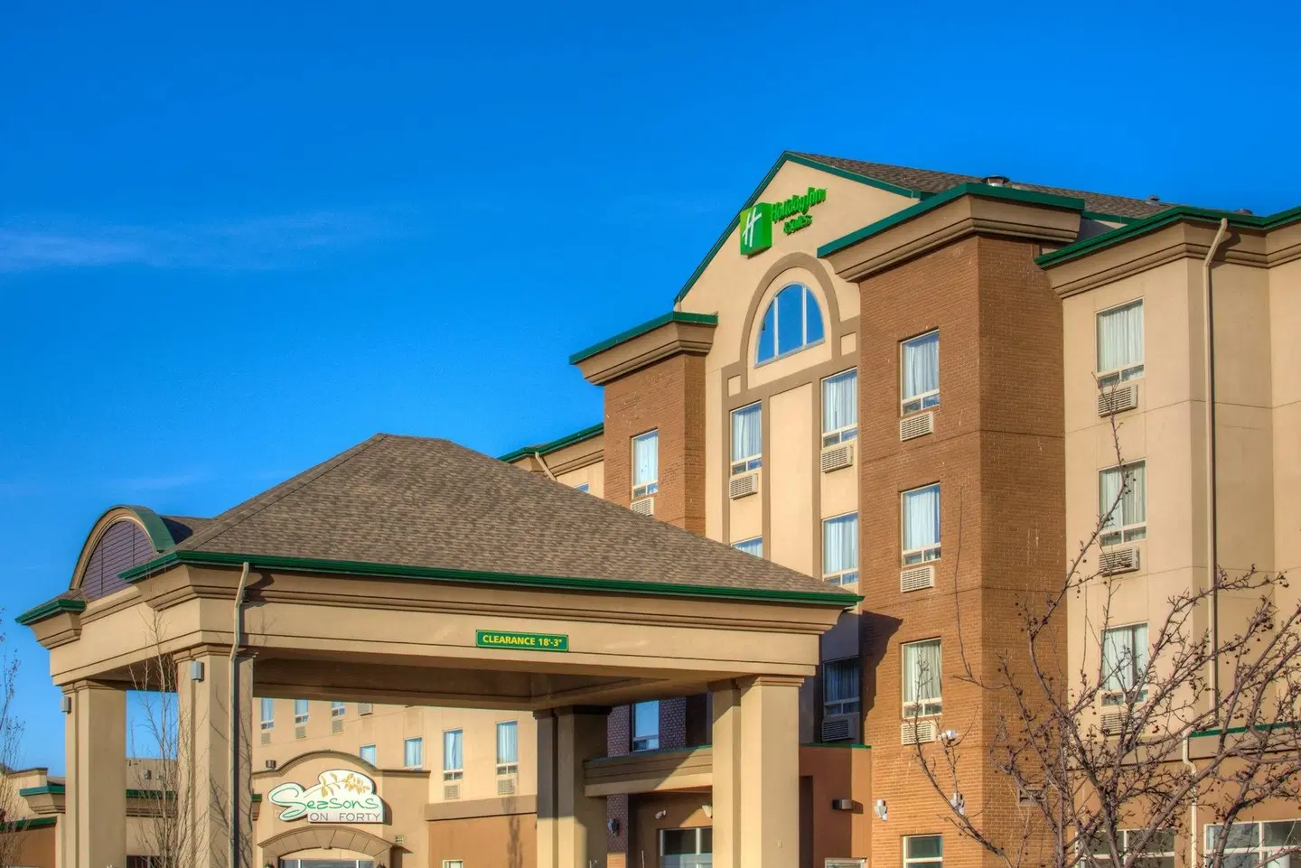Holiday Inn & Suites Grande Prairie-Conference Ctr by IHG EXTERIOR