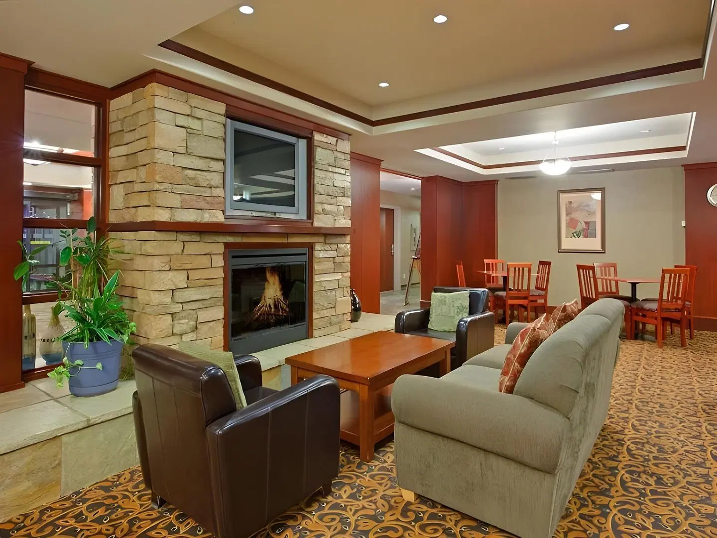 Holiday Inn Express & Suites Sherwood Park-Edmonton Area by IHG LOUNGE_LOBBY