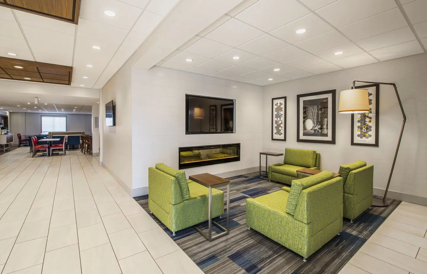 Holiday Inn Express & Suites Airdrie-Calgary North by IHG LOUNGE_LOBBY