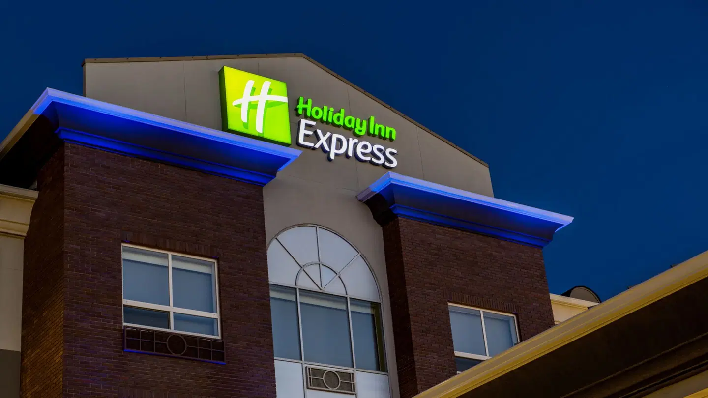 Holiday Inn Express & Suites Airdrie-Calgary North by IHG EXTERIOR