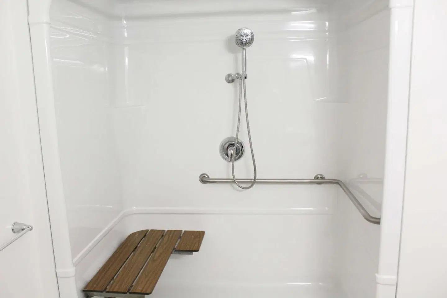 Days Inn By Wyndham Stony Plain Badezimmer
