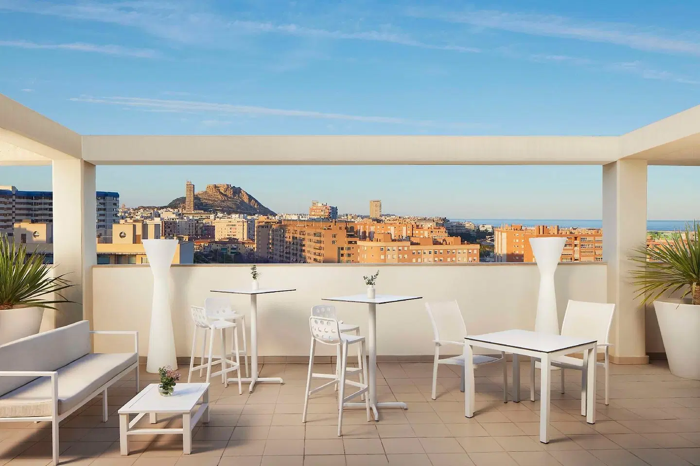 NH Alicante Terrasse