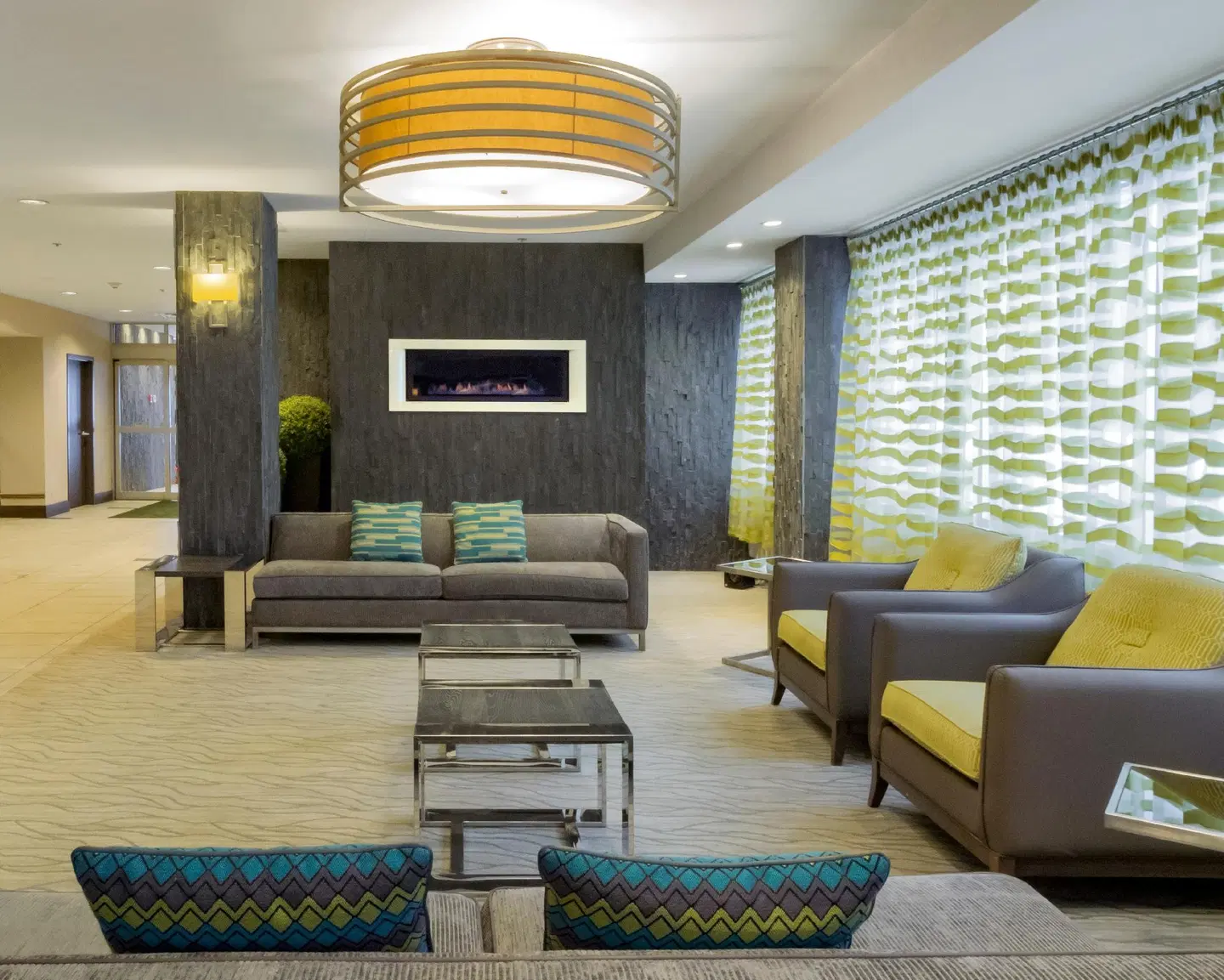 Holiday Inn Niagara Falls-Scenic Downtown by IHG LOUNGE_LOBBY