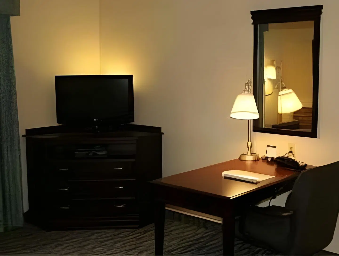 Hampton Inn & Suites Syracuse Dewitt ROOM_EXAMPLE