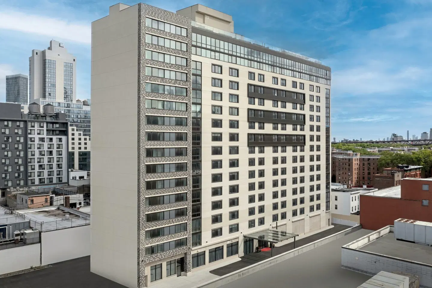 SpringHill Suites New York Queens EXTERIOR