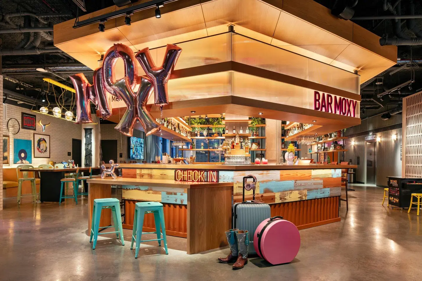 Moxy Austin - University Bar