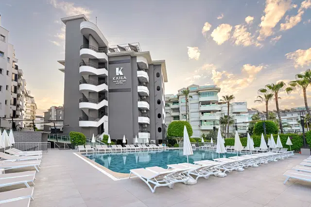 Kaila Krizantem Hotel OUTDOOR_POOL