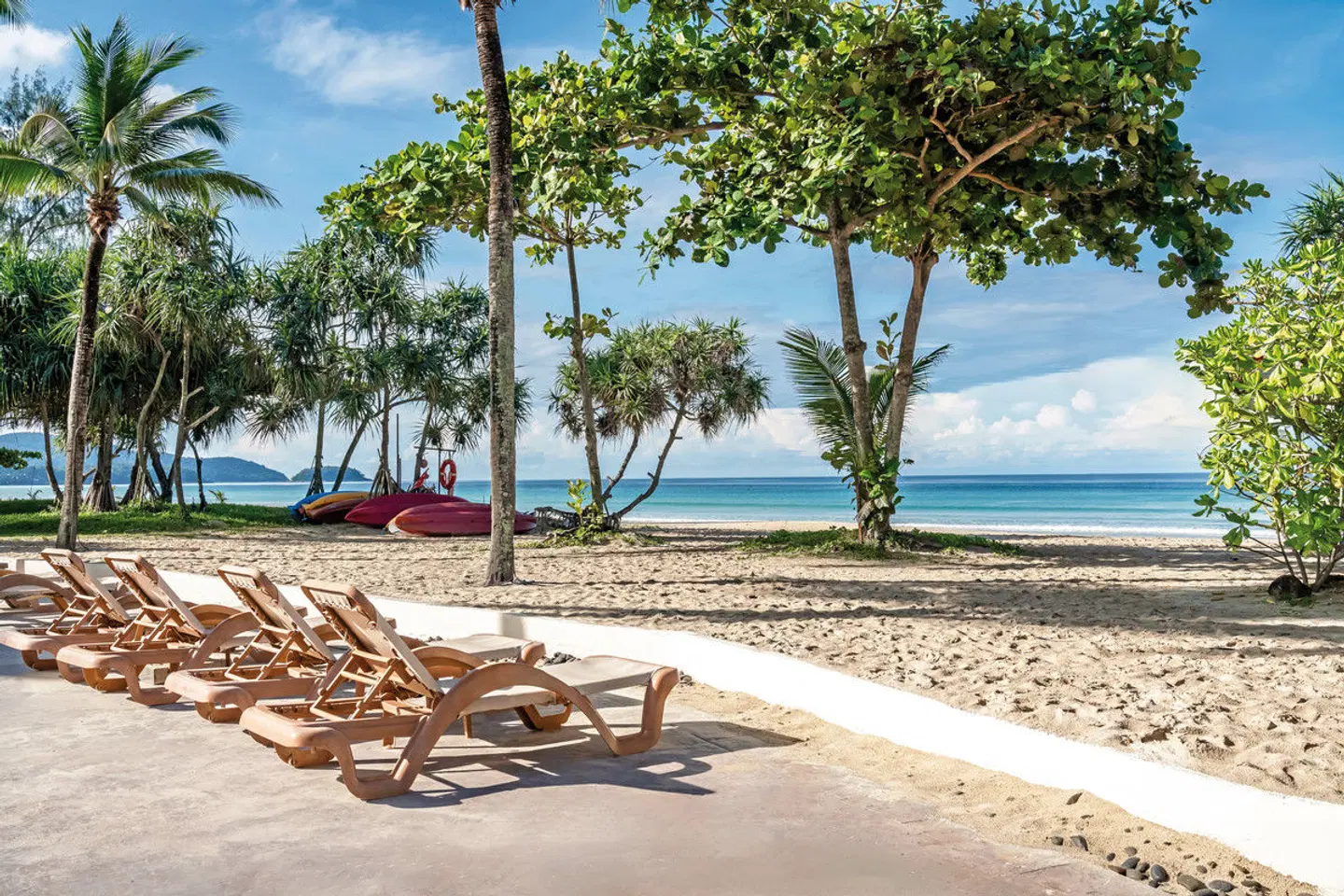 Centara Grand Beach Resort Phuket Strand