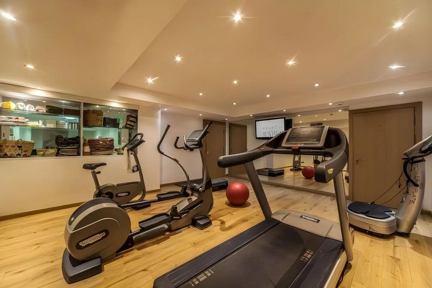 Montaigne & Spa SPORTS_AND_LEISURE