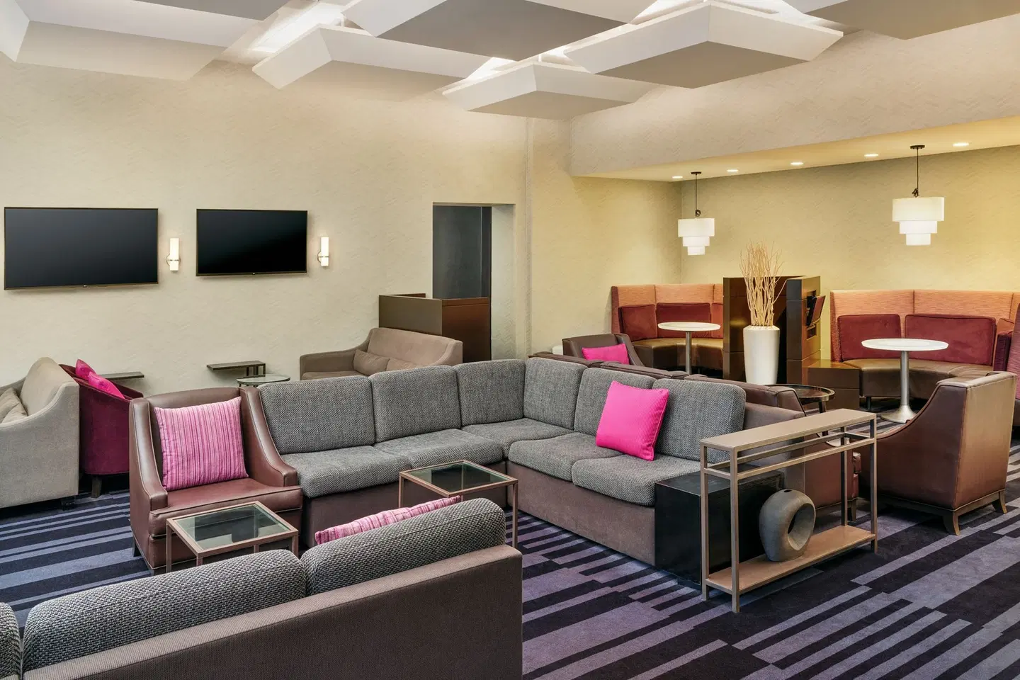 Courtyard by Marriott New York JFK Airport LOUNGE_LOBBY