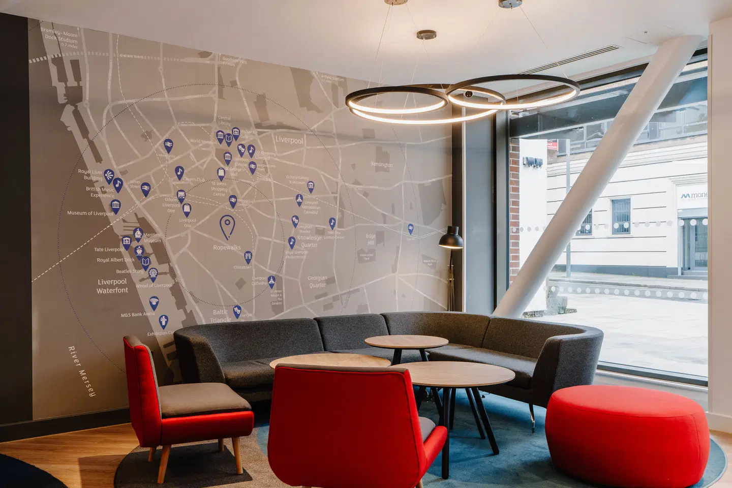 Holiday Inn Express Liverpool Central by IHG LOUNGE_LOBBY