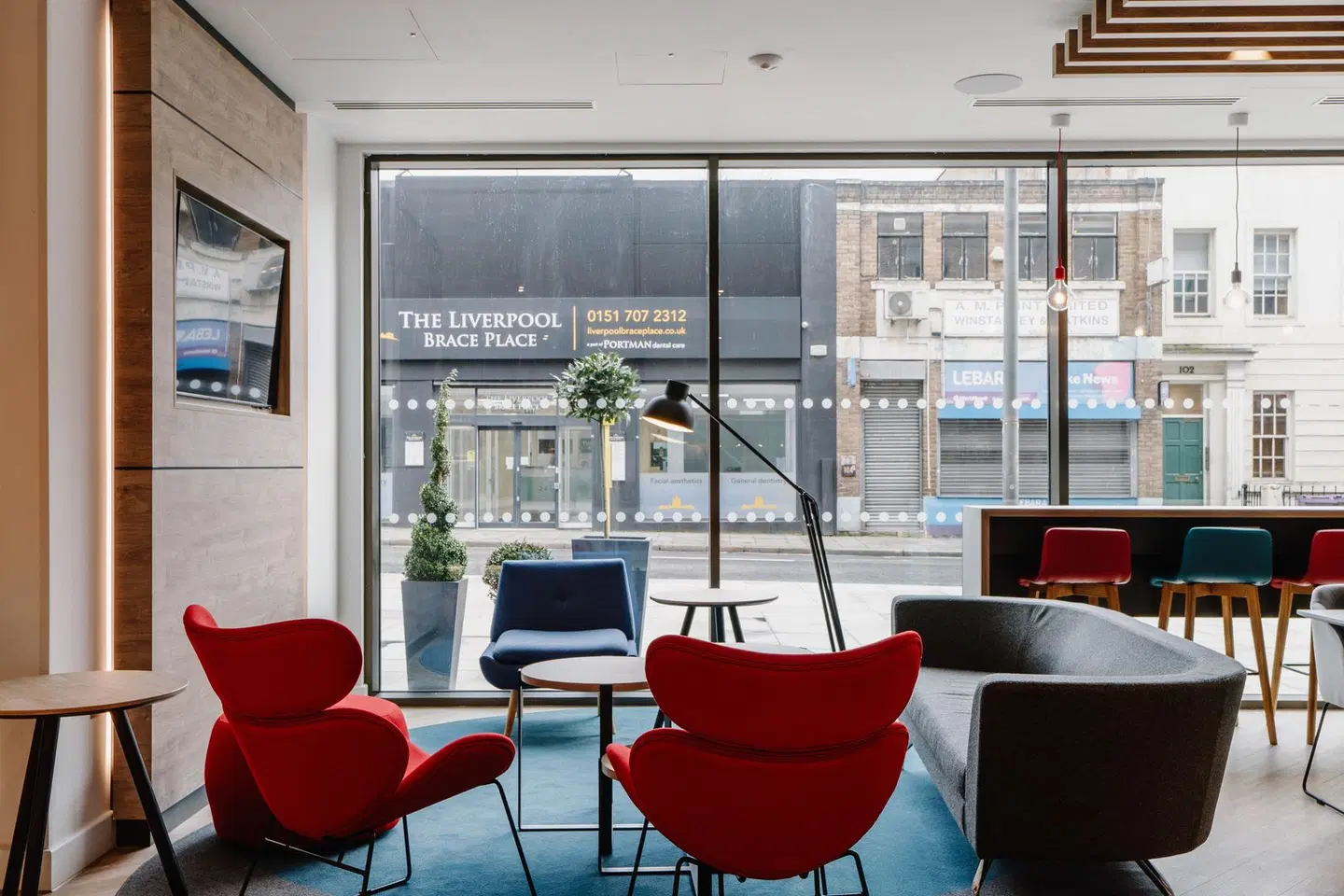 Holiday Inn Express Liverpool Central by IHG LOUNGE_LOBBY