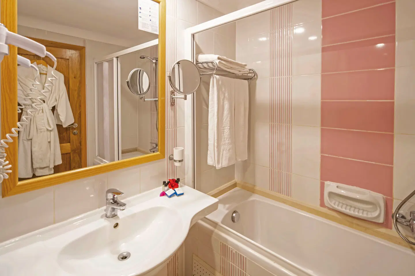 Bel Azur Thalasso & Bungalows Badezimmer
