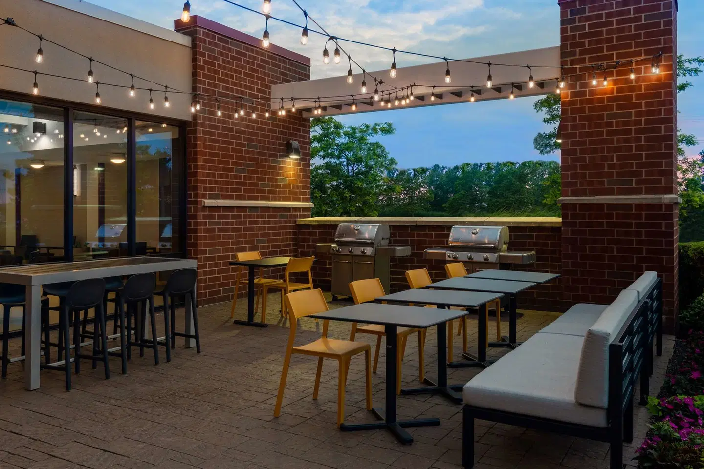Home2 Suites by Hilton Buffalo Airport/Galleria Mall Terrasse