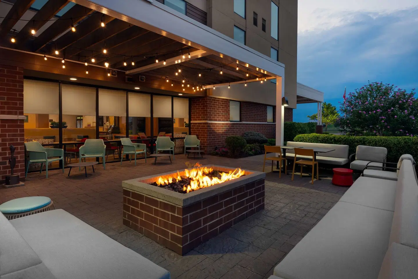 Home2 Suites by Hilton Buffalo Airport/Galleria Mall Terrasse