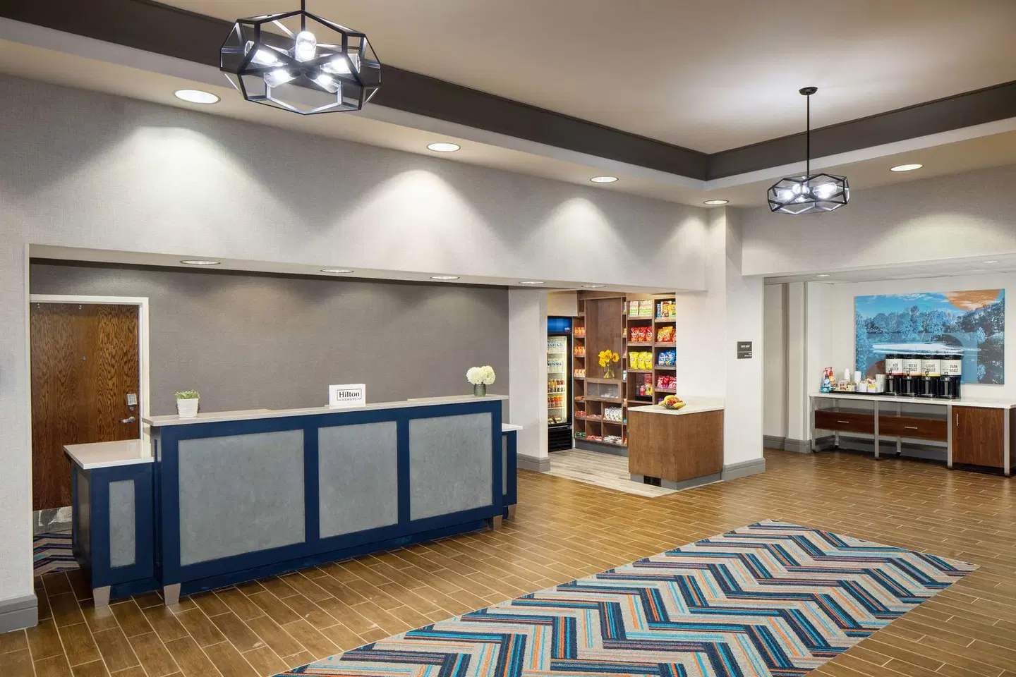 Hampton Inn Garden City Long Island LOUNGE_LOBBY