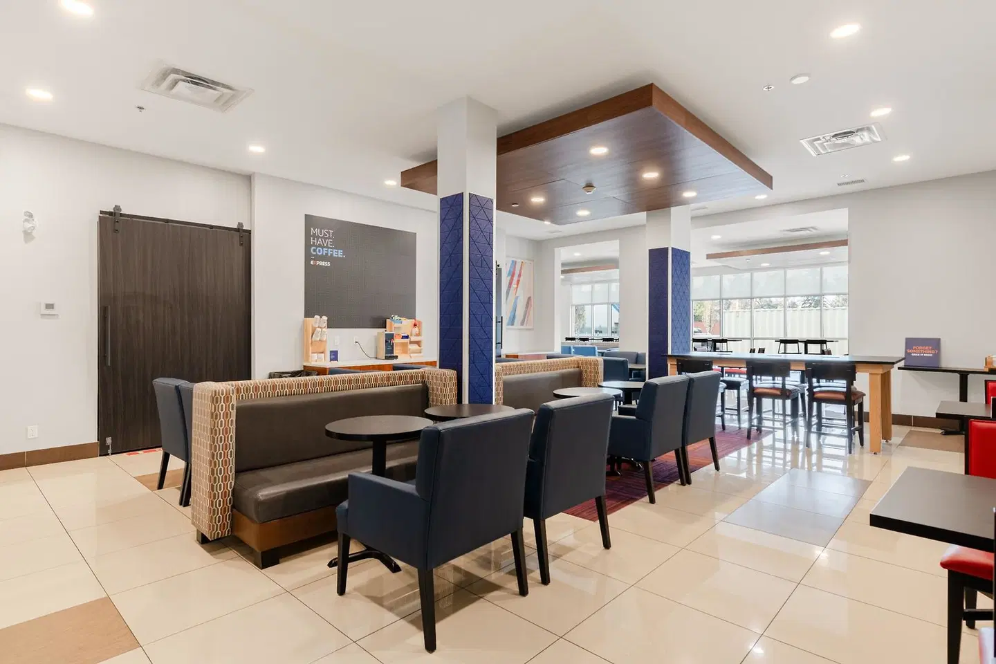 Holiday Inn Express & Suites Edmonton South by IHG LOUNGE_LOBBY