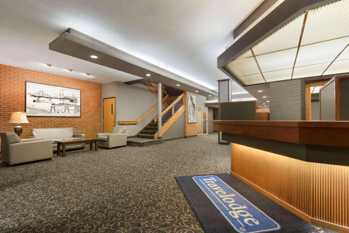 Travelodge Lethbridge LOUNGE_LOBBY