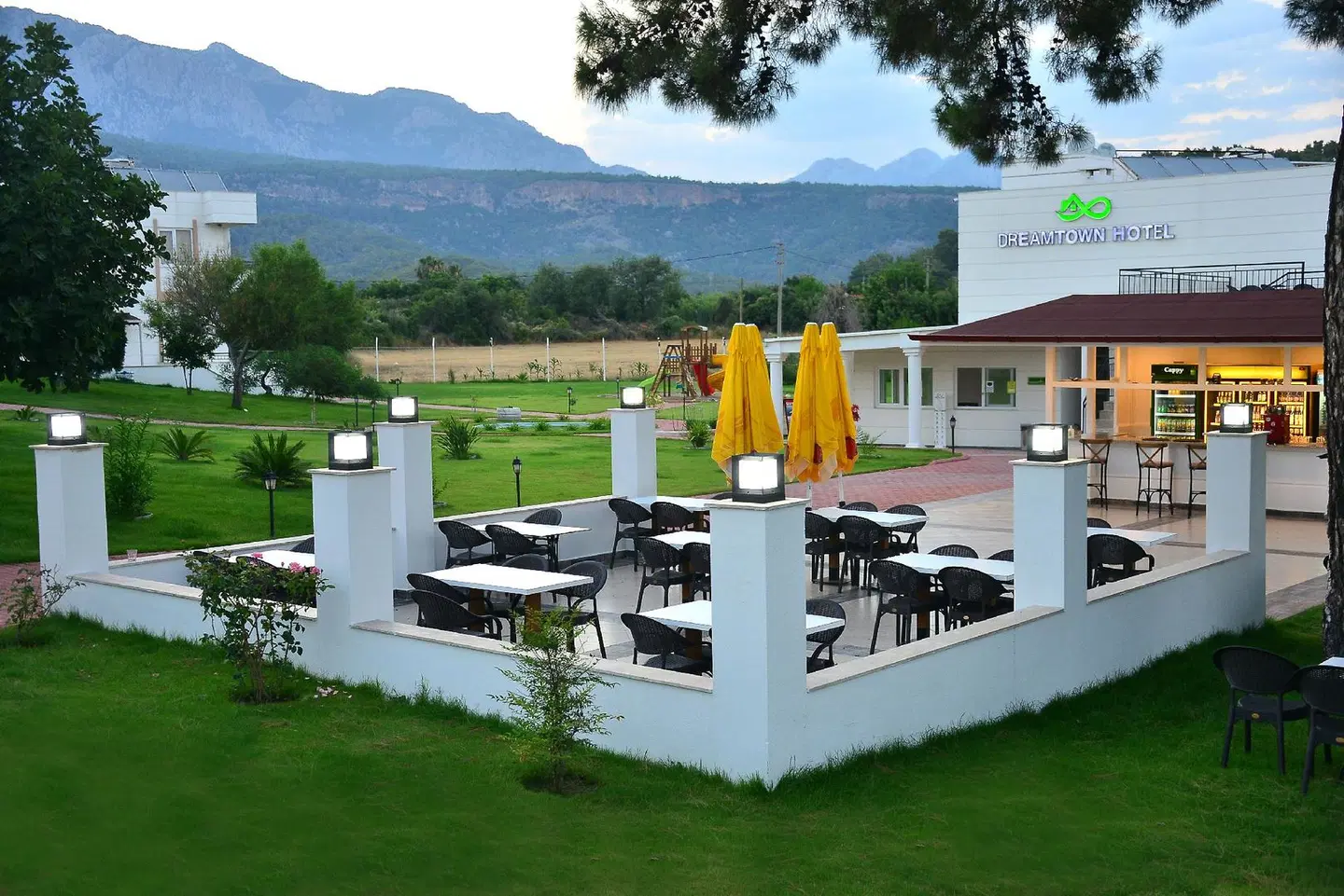 Dream Town Hotel & Restaurant SPORTS_AND_LEISURE