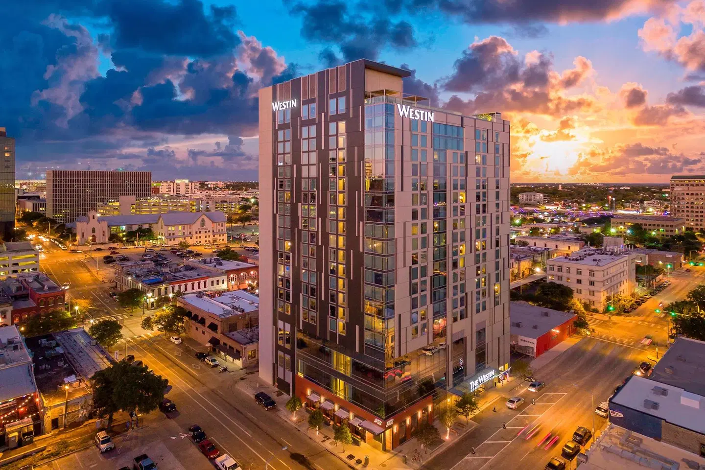 The Westin Austin Downtown EXTERIOR