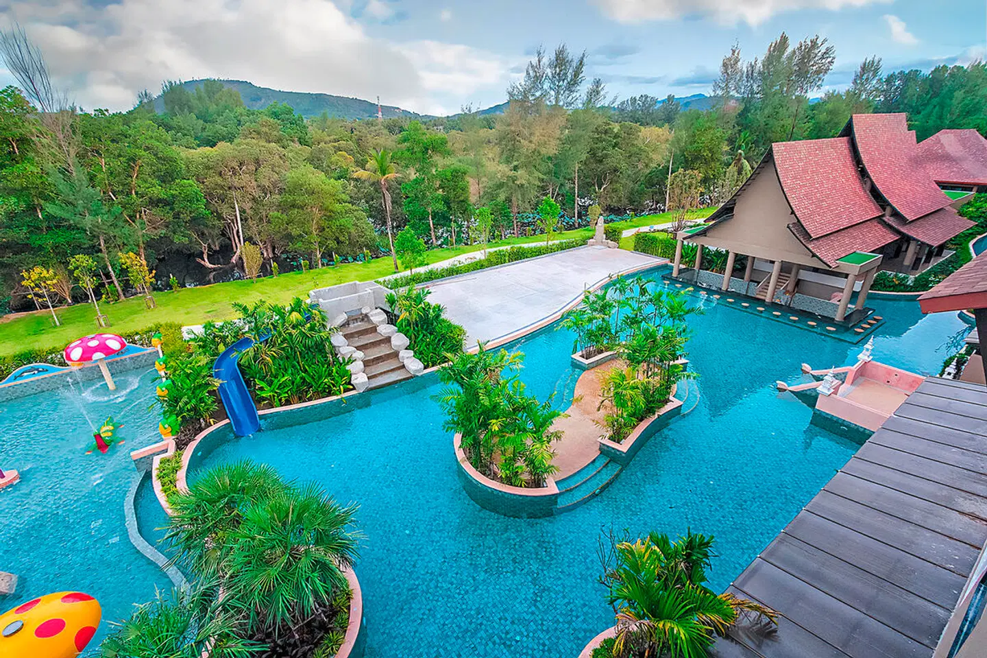 Maikhao Palm Beach Resort OUTDOOR_POOL