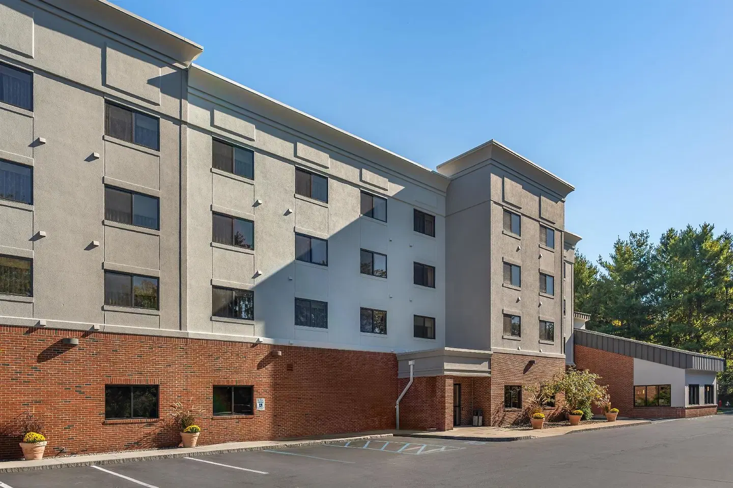 Hampton Inn Albany-Western Ave/University Area EXTERIOR