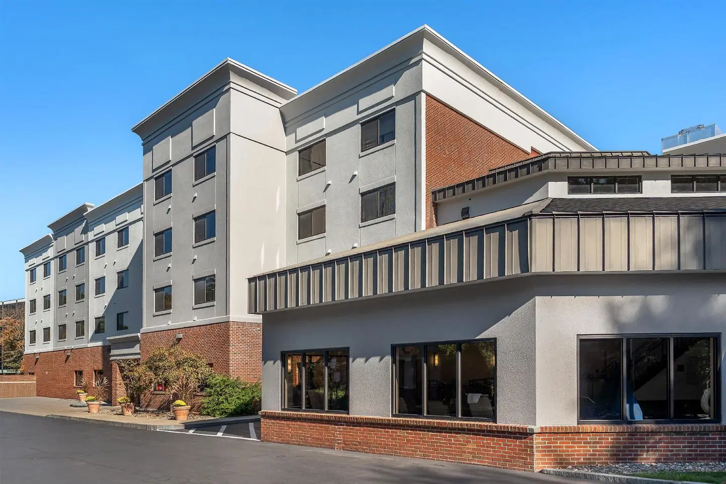 Hampton Inn Albany-Western Ave/University Area EXTERIOR