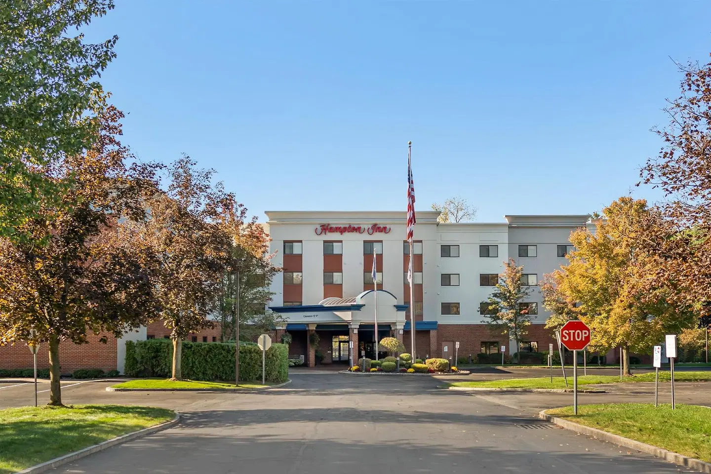 Hampton Inn Albany-Western Ave/University Area EXTERIOR