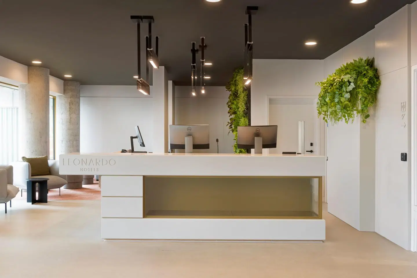 Leonardo Hotel Manchester Piccadilly LOUNGE_LOBBY
