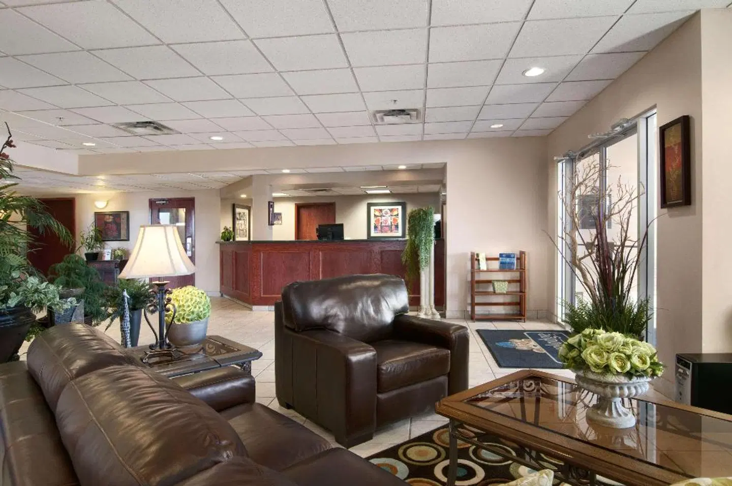 Travelodge Stony Plain LOUNGE_LOBBY
