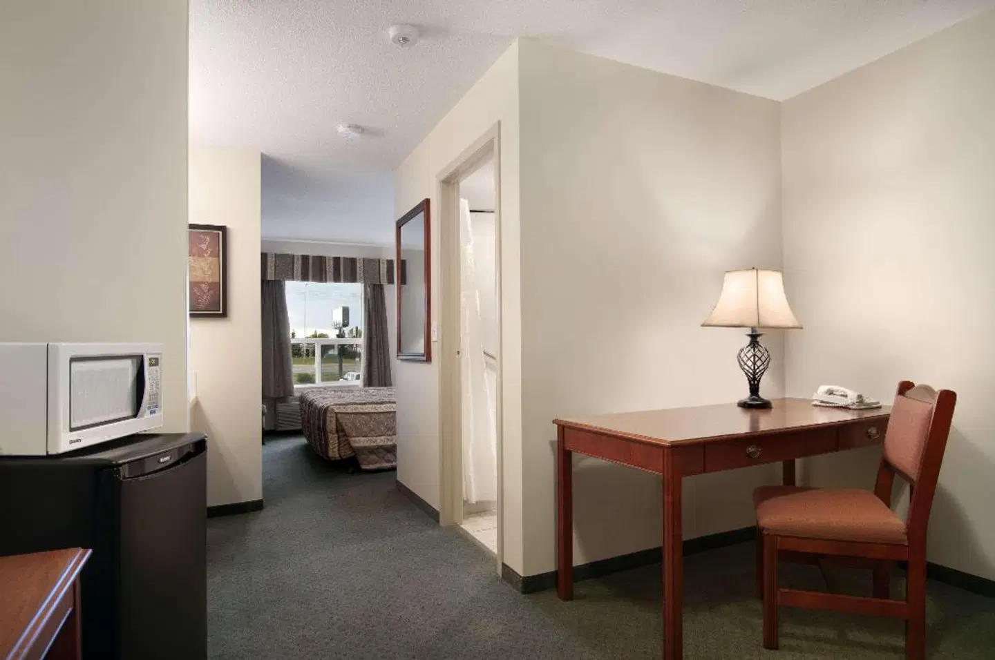 Travelodge Stony Plain ROOM_EXAMPLE