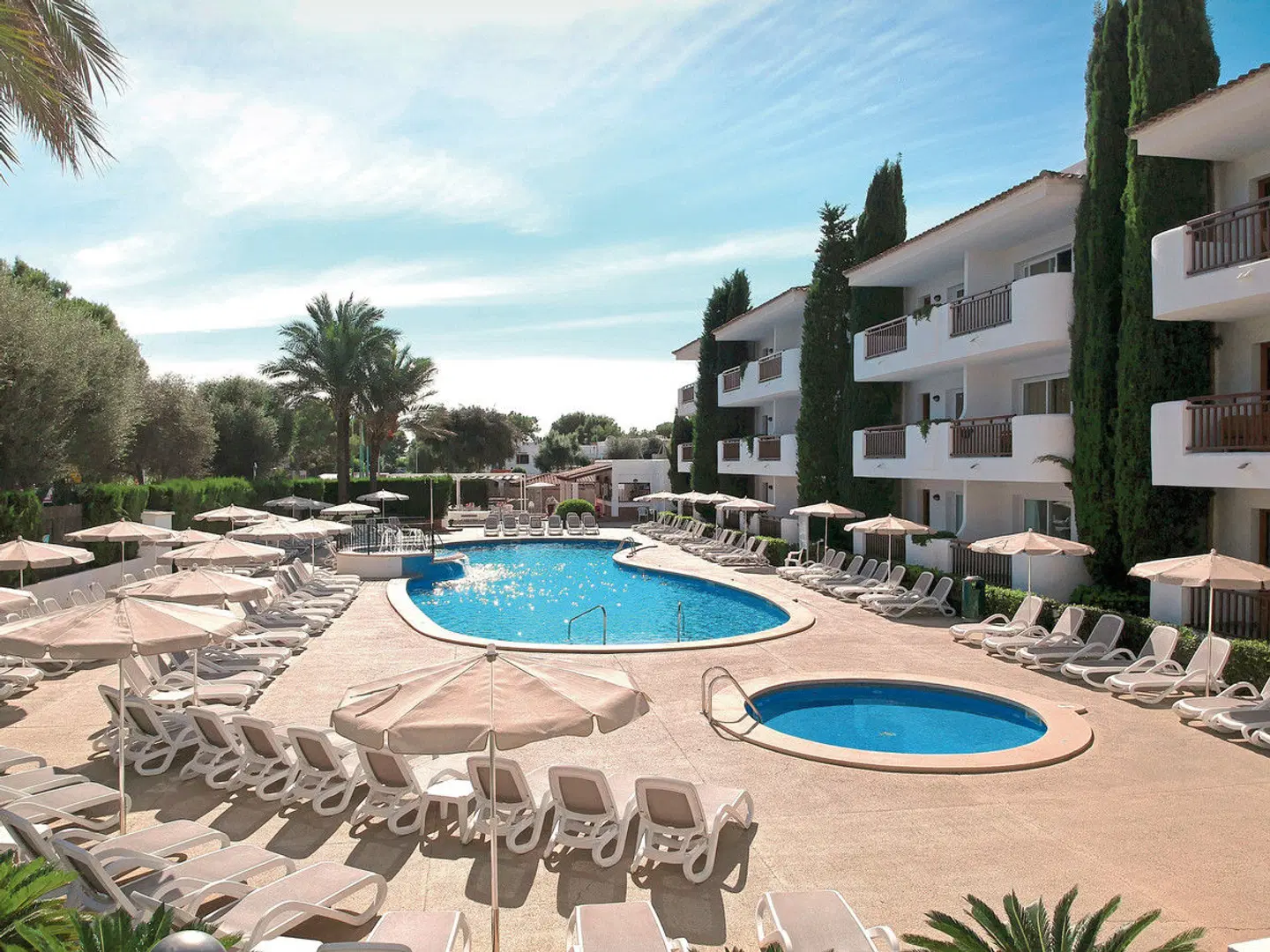 Inturotel Esmeralda Garden OUTDOOR_POOL
