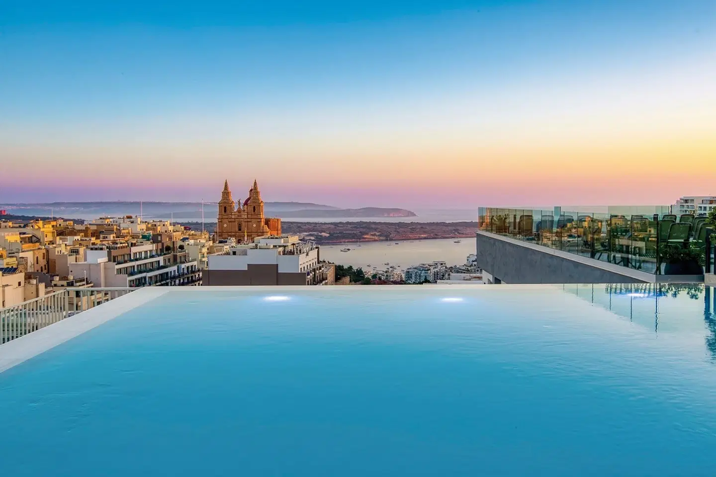 Solana Hotel & Spa OUTDOOR_POOL