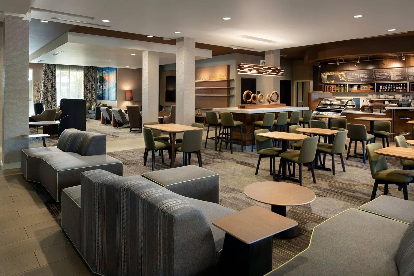 Courtyard by Marriott Maui Kahului Airport Restaurant